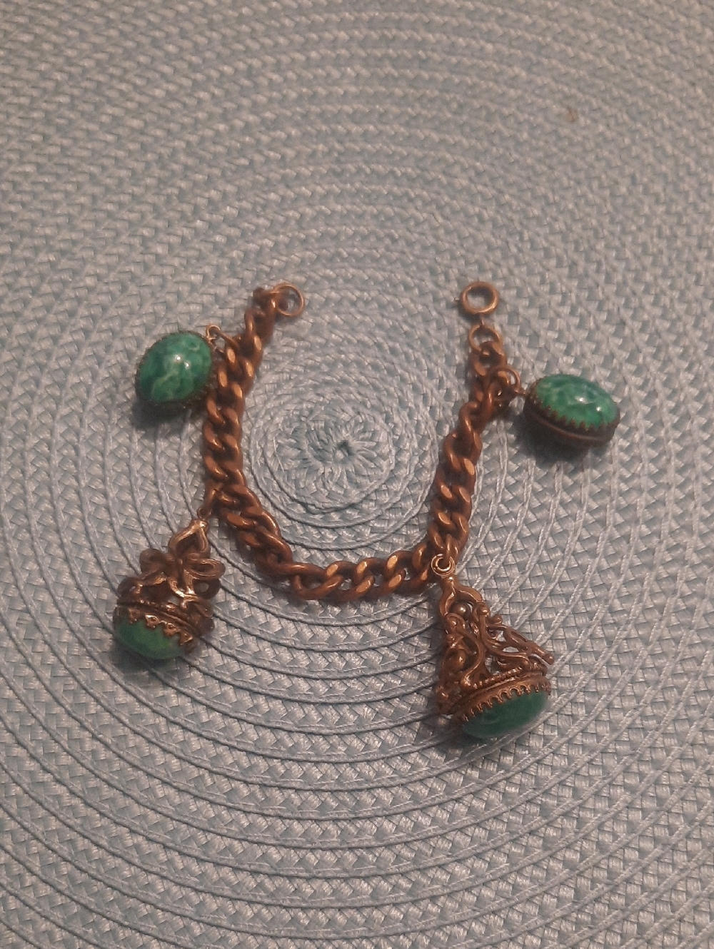 Vintage Green Jade Quartz Glass Bracelet.